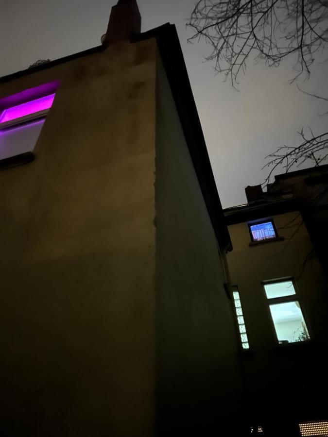 Private Schlafzimmer Mit Wc Dusche Mönchengladbach Exterior foto